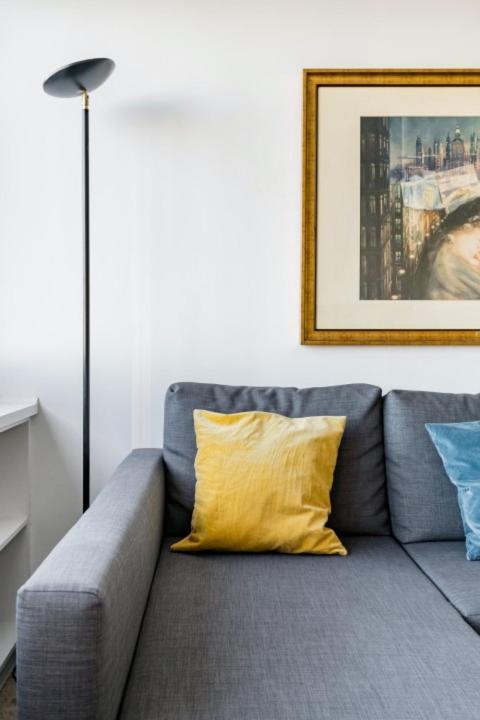 Apartamento Urbantec Realty - Plaza de Colón Madrid Exterior foto